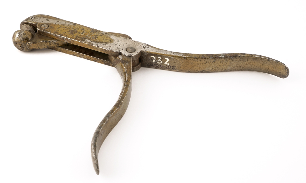 Plomberingstang av jern.