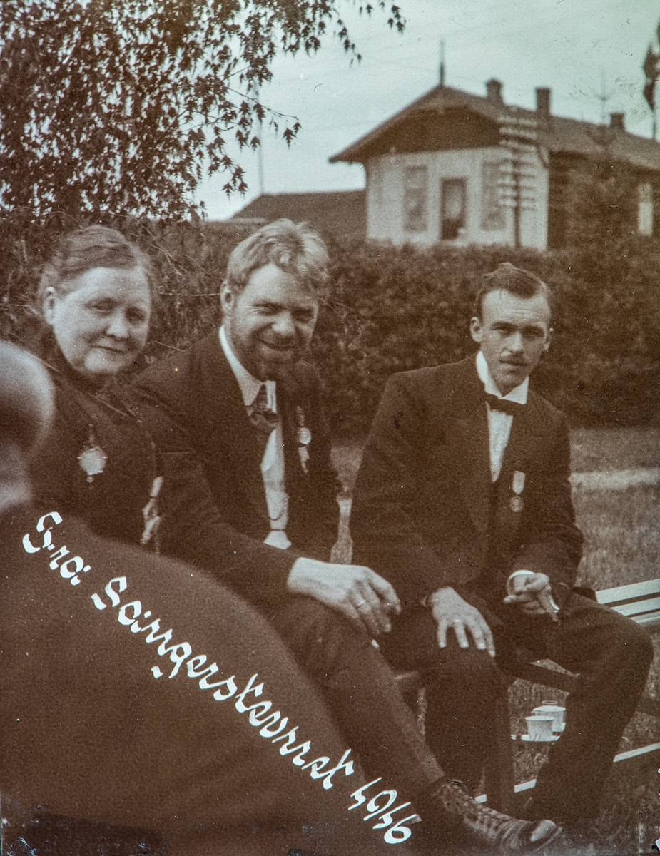 Gruppe sangere, fra Sangerstevnet, Løten, 1916. Løiten sangforening.