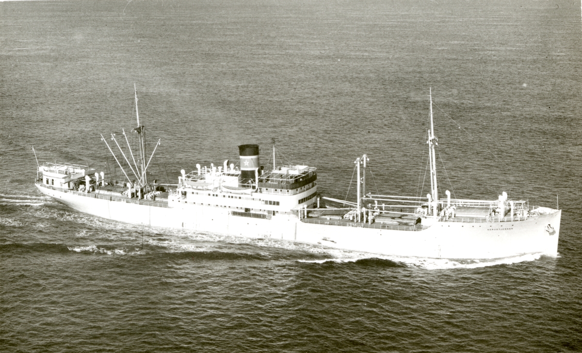 Ägare:/1935-68/: Rederi AB Nordstjernan. Hemort: Stockholm.