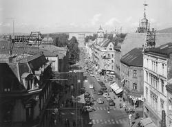 Karl Johans gate mot Slottet.