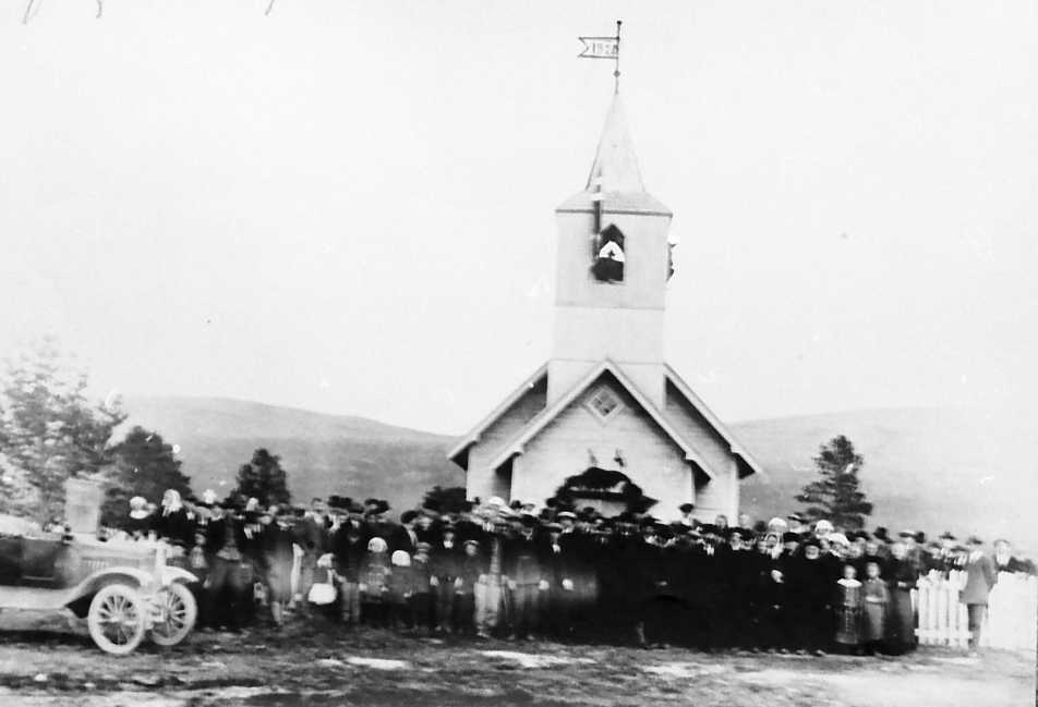 kirke, kapell, bil, klær, personer, 