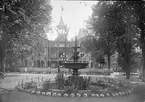 Fontän i Stadsträdgården utanför restaurang Flustret, Uppsala 1906