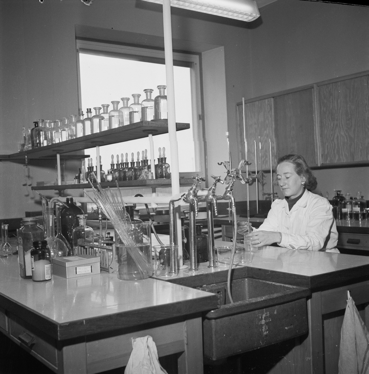 Skånska Ättiksfabriken i samarbete med Pharmacia, Uppsala 1952