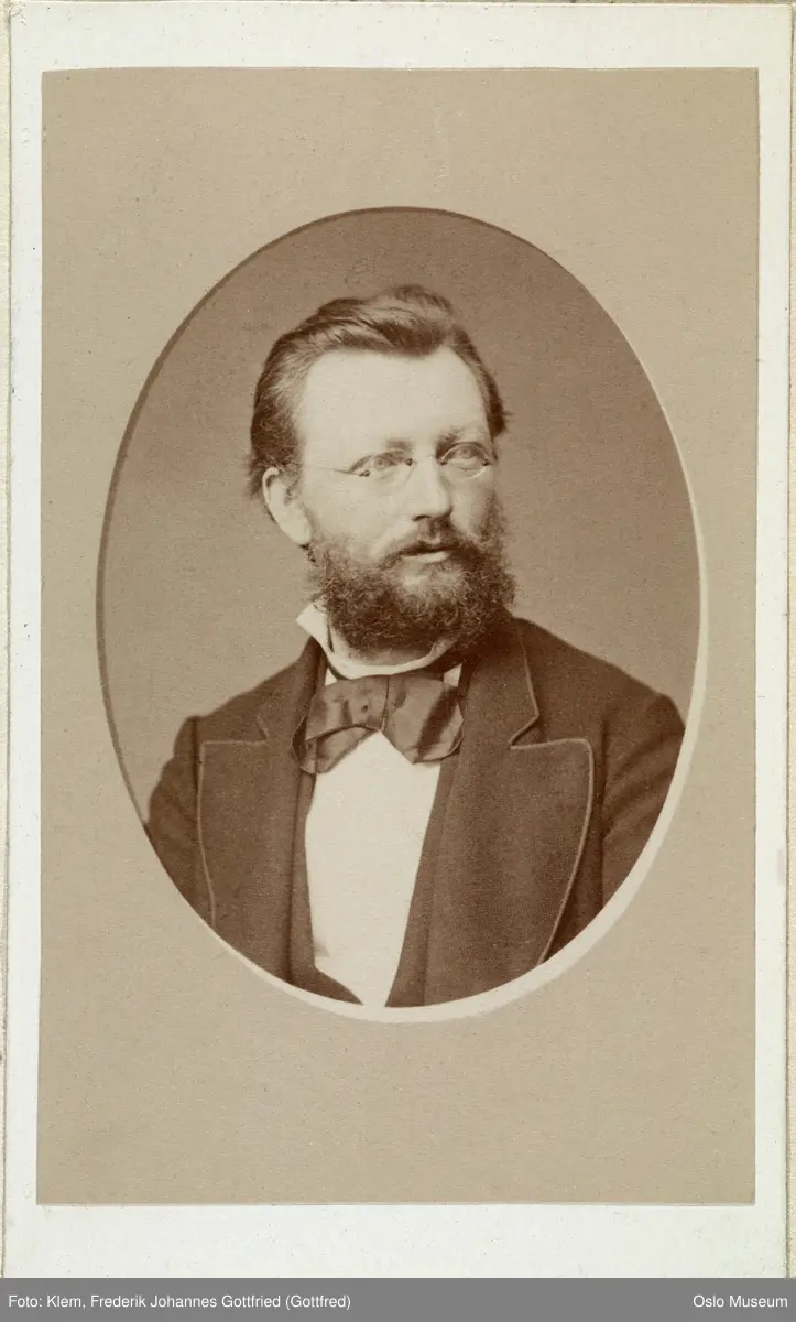 portrett, mann, kunstmaler, lorgnetter, brystbilde