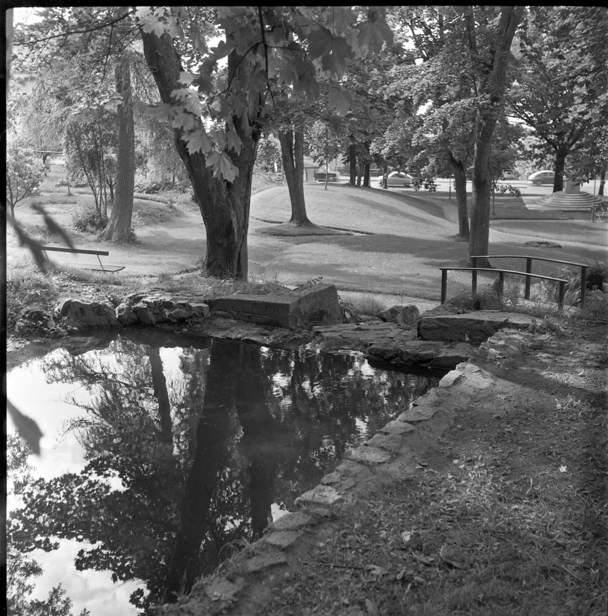 Södra parken i Gränna, från den lilla dammen och västerut.