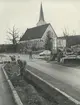 Exteriörbild. Gustavsbergs kyrka. Vägarbete.
Personer: okända