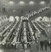 Interiörbild. Fotocollage. Personalfest i Stockholms Stadshus, Blå Hallen 1/9, 1949 med anledning av KF:s 50-årsjubileum.
Personer: Samtliga anställda på Gustavsbergs Fabriker AB.