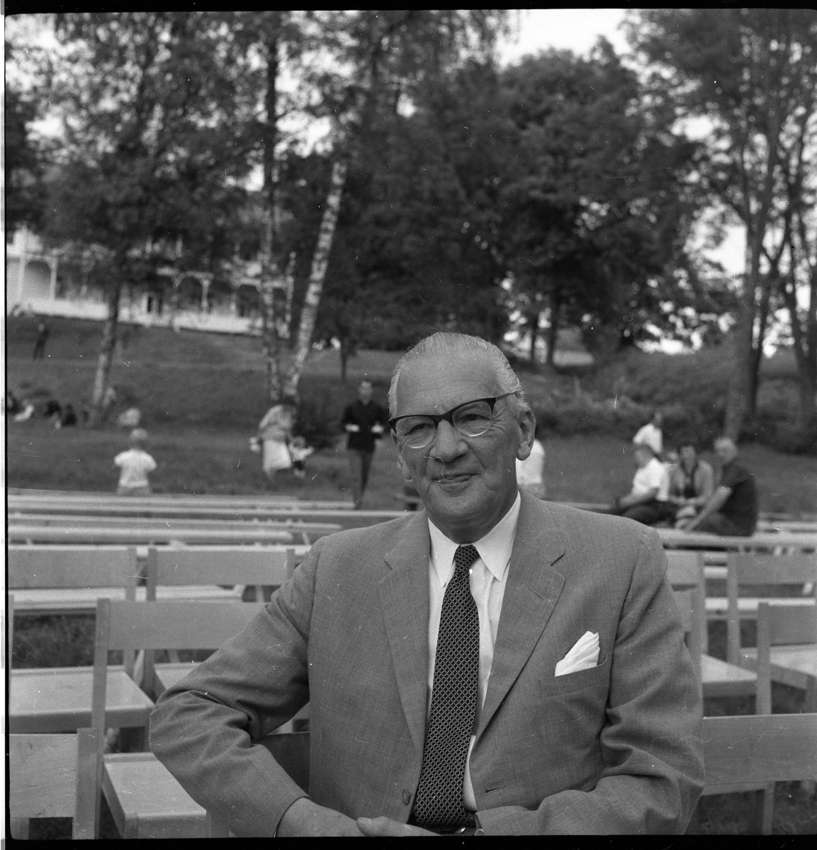Ambassadör Eric Boheman, sannolikt i samband med midsommarfirande i Örserum.