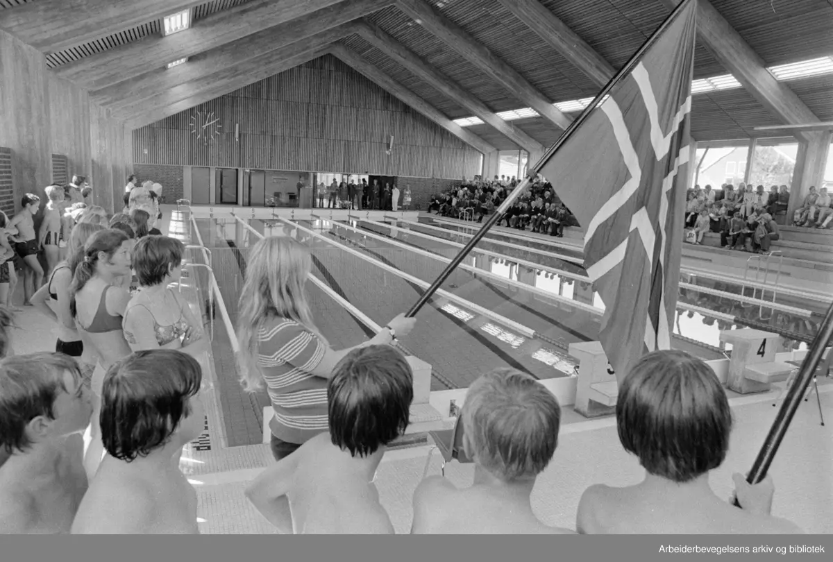 Lambertseter Bad innviet. August 1971