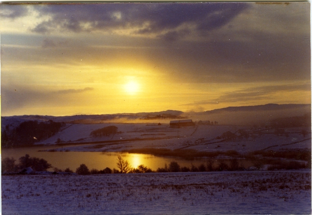 Utsikt frå Larheia over Høylandsvatnet mot sør. Biletet er teke ein vintersdag.