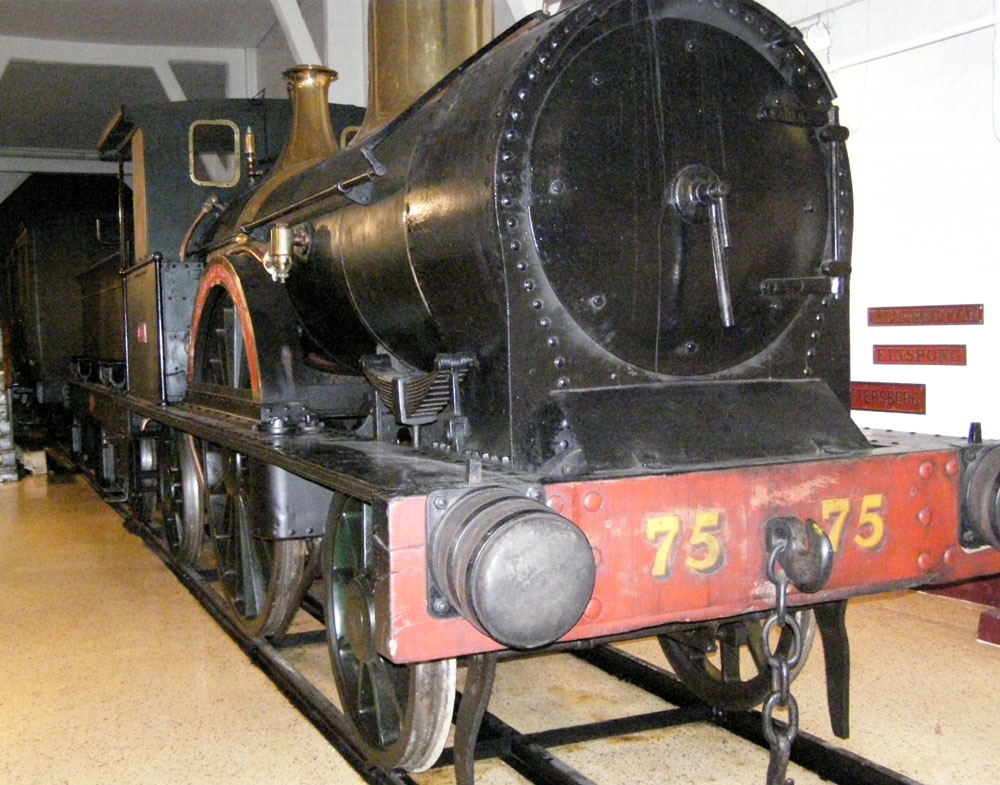 SJ ånglok litt Aa Nr 75, "Göta".
Största tillåtna hastighet: 90 km/h
Bufferttyp: mod. "Ä". Läder med tagelstoppning.
Tender: A nr 63. (kommer från 63, YMER)

Data från Katalog över Statens järnvägars avdelning å Baltiska utställningen i Malmö 1914, Stockholm 1914, s 16:

Cylinderdiameter 381 mm
Slagets längd 508 mm
Drivhjulsdiameter 1874 mm
Effektivt ångtryck 8,5 kg/kvcm
Eldyta total inv. 77,30 kvm
Rostyta 1,30 kvm
Hjulbas 4268 mm
Vikt i tjänst 24,80 ton
Adhesionsvikt 12,00 ton
Dragkraft 2170 kg
Tenderns vikt inklusive fulla förråd bestående av 1,40 ton kol och 5,43 ton vatten 14,28 ton.