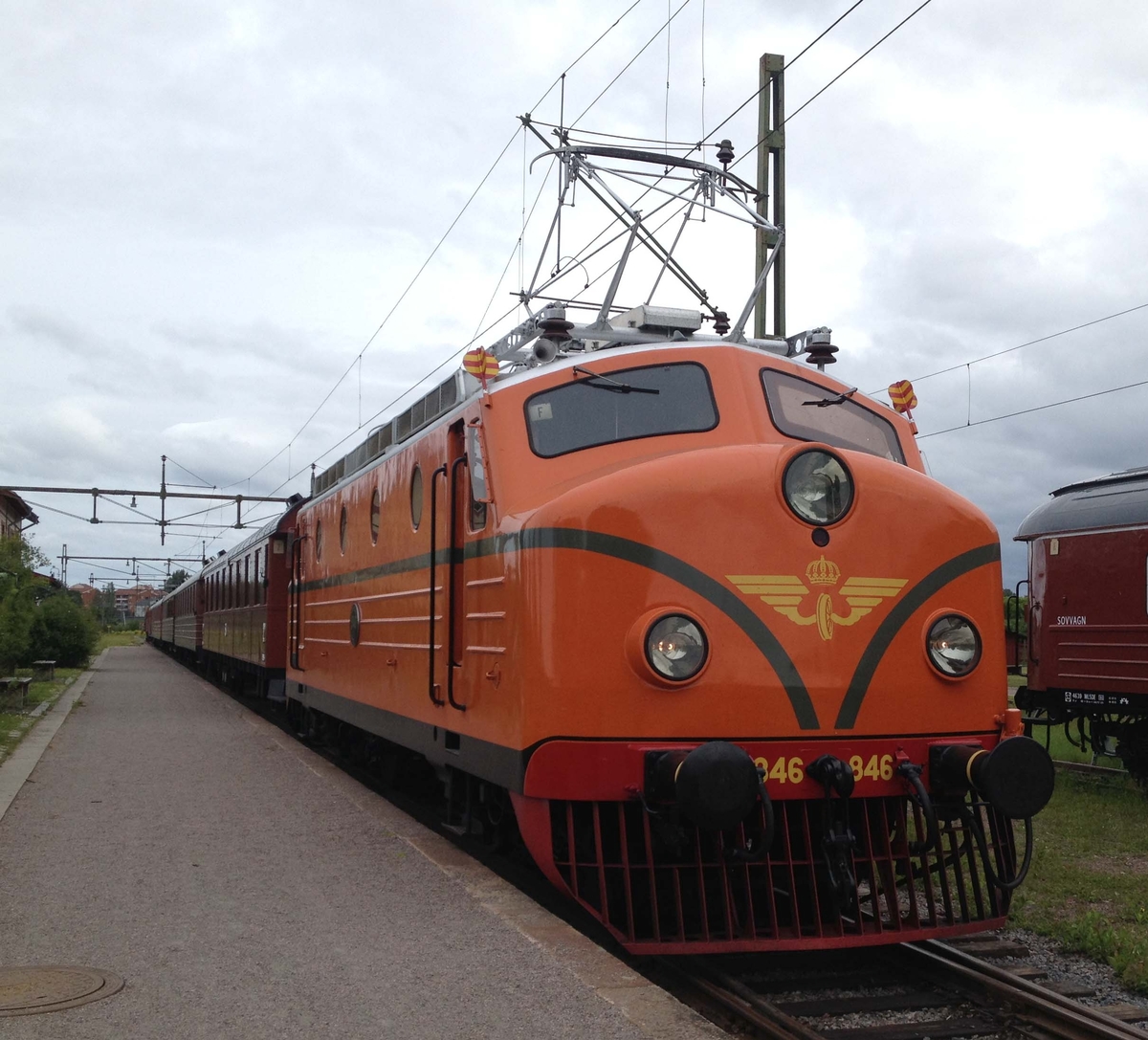 Ellok Ra 846, så kallat rapidlok eller expresstågslok. Kallas "Rapid 1". Återställd till orange färgsättning efter att den förvärvats till museet.