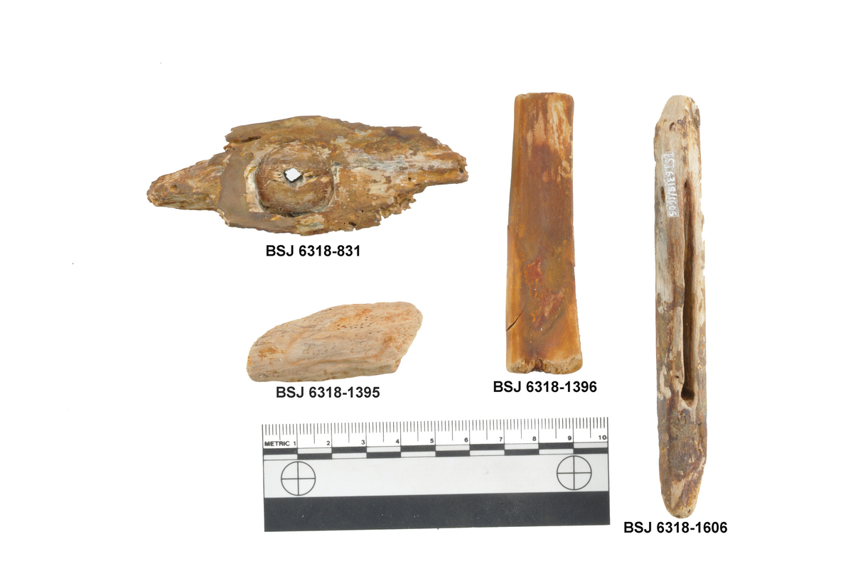 Skipsdel i tre, annet, funnet i Vågen i Bergen.