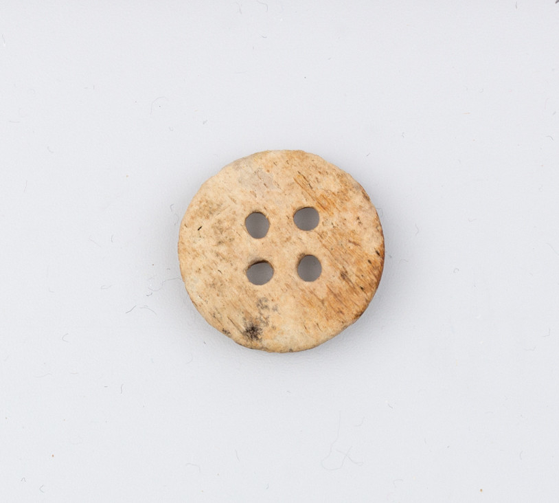 Knapp i tre, funnet i Vågen i Bergen.