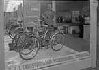 Hantverksutställningen 1947 i Kalmar. Paviljongen för Carlström & Son Velocipedfabrik, Emmaboda.