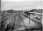 Bangården vid Malmö centralstation. I bakgrunden skymtas den så kallade Kreuger & Toll-bron.