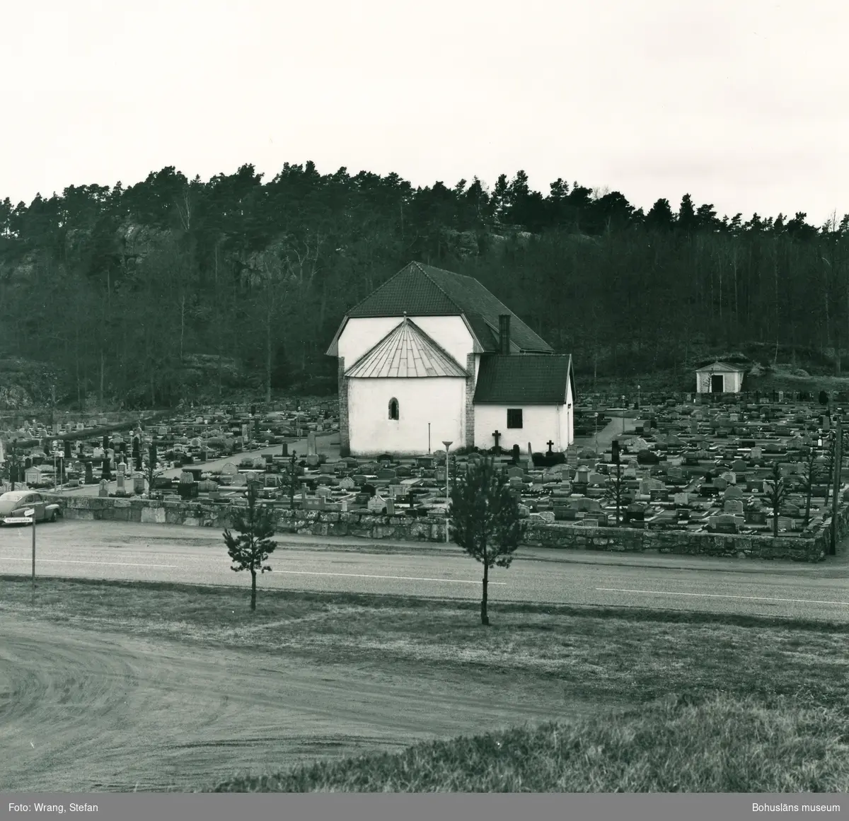 Text till bilden: "Skee kyrka. Från öster".