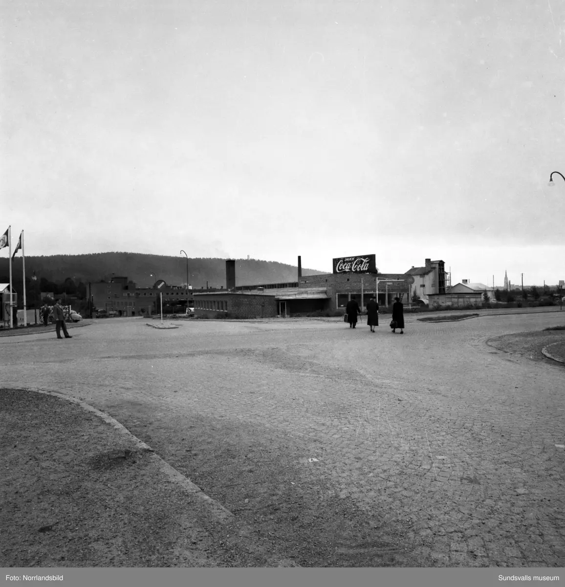 Bilder från det pågående bygget av Coca-Cola-fabriken i Nacksta.