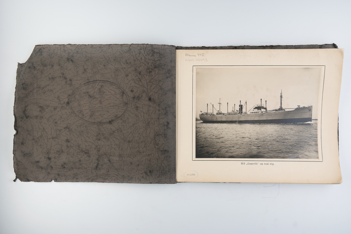 Album med fotografier fra prøveturen med M/S 'Granville'