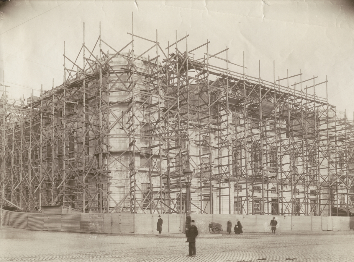 Kungliga Dramatiska Teatern, Dramaten, Stockholm, under uppförande, 1906. 