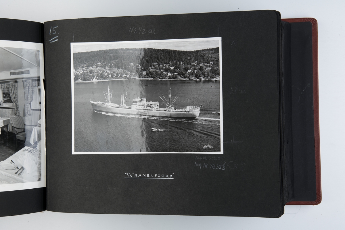 Album med fotografier av NALs kontorer og skip i Norge og USA
