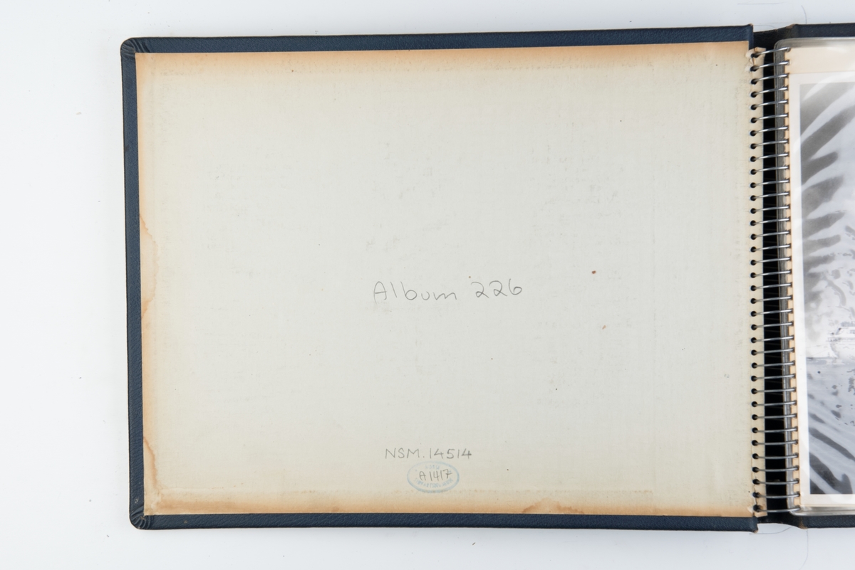 Album med fotografier av M/S 'Bergensfjord'.