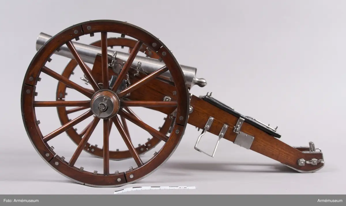 Modell av 6-pundig kanon m/1804