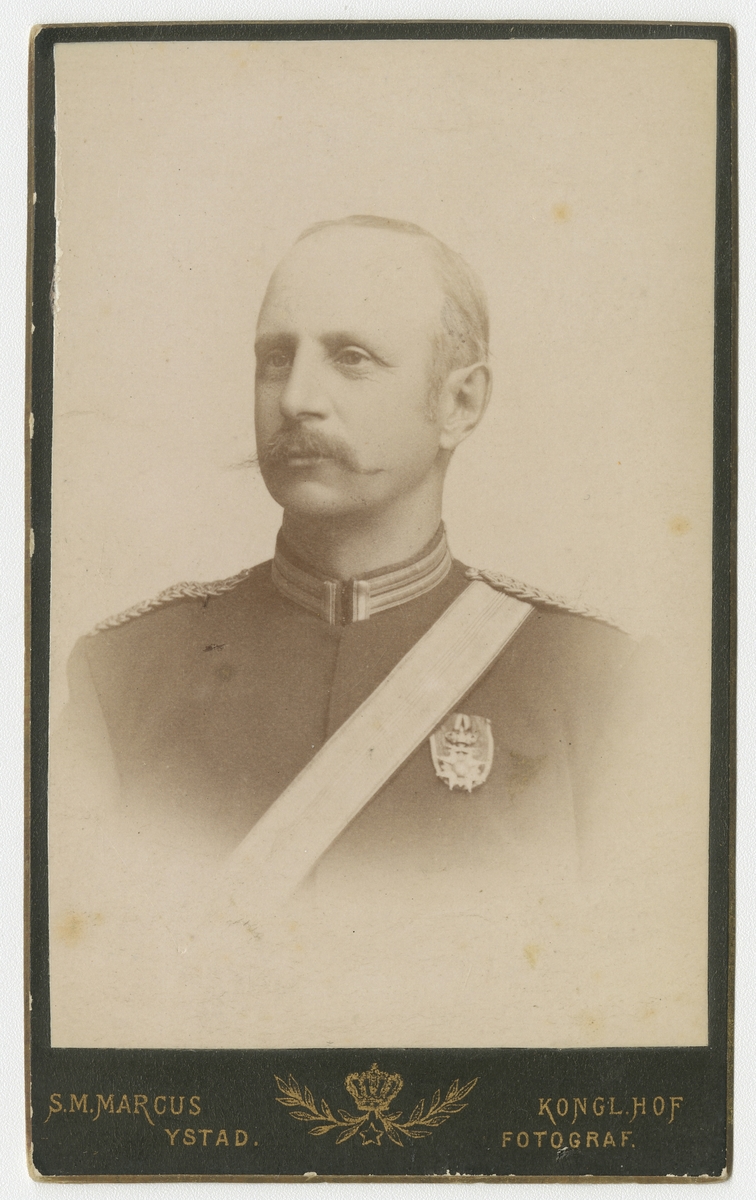 Porträtt av Gustaf von Platen, officer vid Skånska dragonregementet K 6.