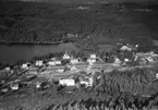 Flygfoto över Hestra i Gislaveds kommun. Nr H 1949