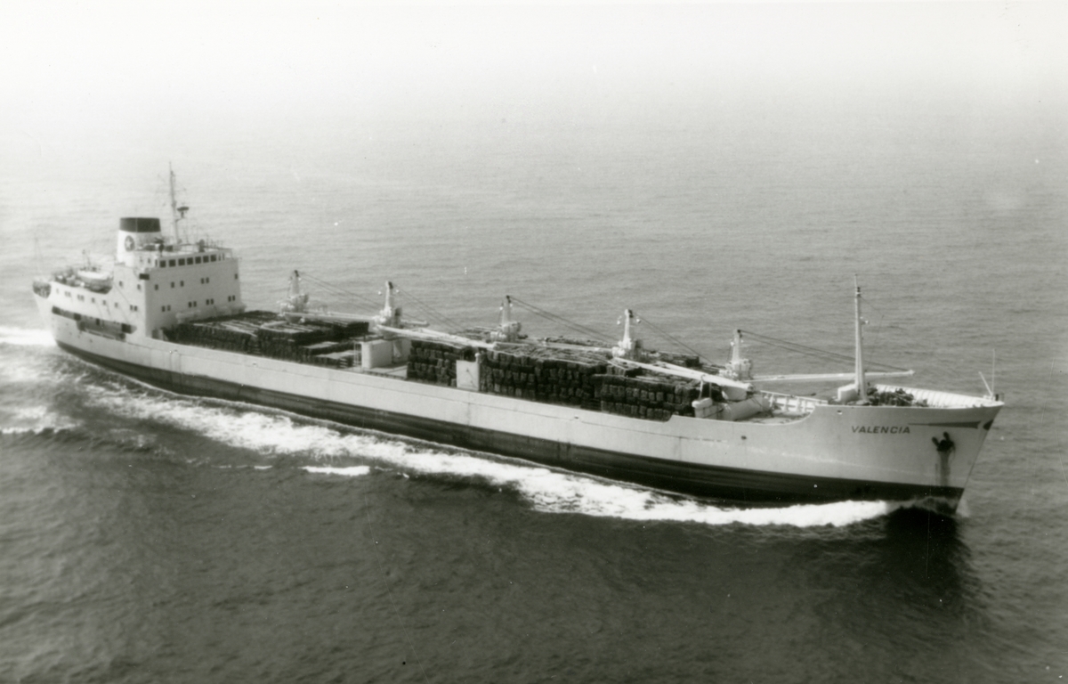 Ägare:/1968-77/: Rederi AB Svenska Lloyd. Hemort: Göteborg.