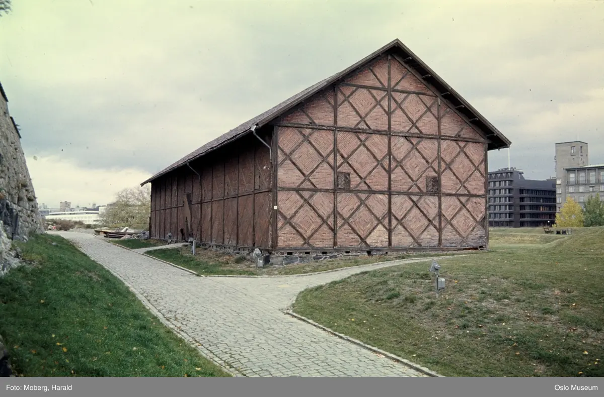 Akershus festning, Høymagasinet, kontorbygninger