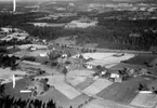 Flygfoto över Ånaryd i  Ölmstad socken, Jönköpings kommun. Nr H 2585.