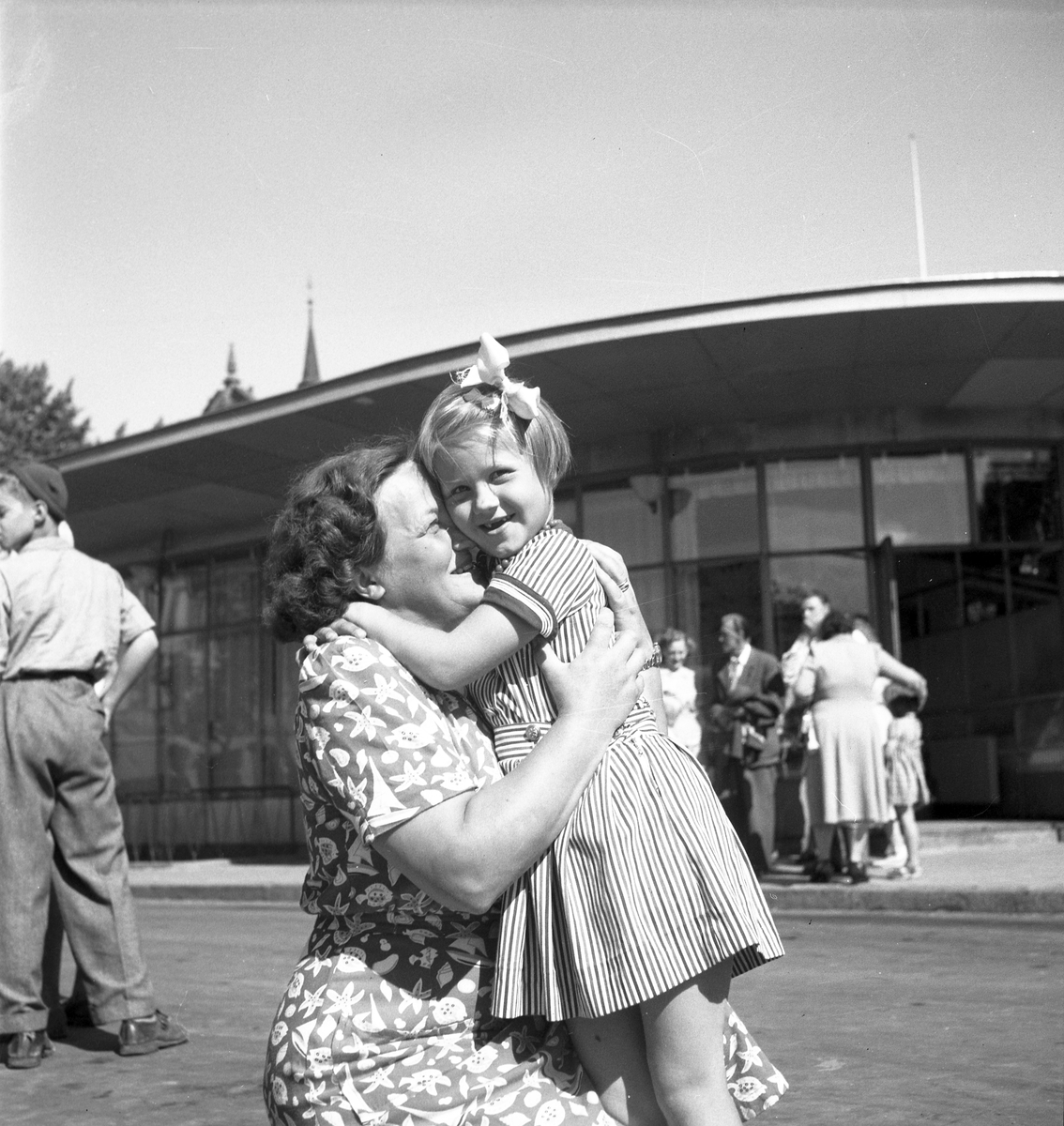 Frälsningsarmens koloni i Rörberg. Barnens hemkomst till Gävle den 21 augusti 1950