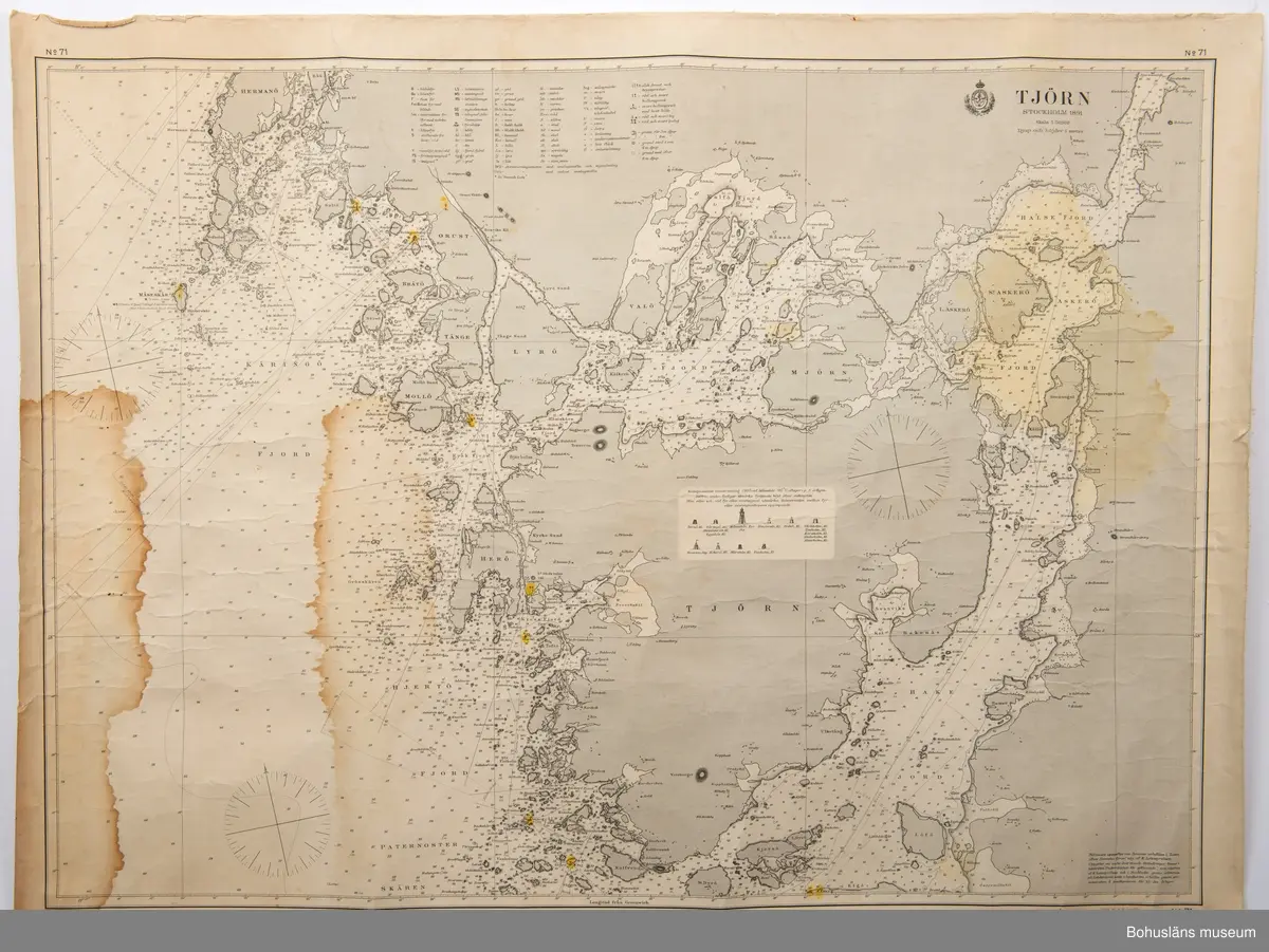 Sjökort Tjörn. Tryckt Stockholm 1891. Graverad A. N. Lundh. 
Sjökortet använts ombord på  Ångbåts AB Bohuslänska Kustens båtar. 
På utsidan anteckning: "Charles Thorburn", fader till givaren, men även namnet på ett av företagets fartyg.
Vattenskada.