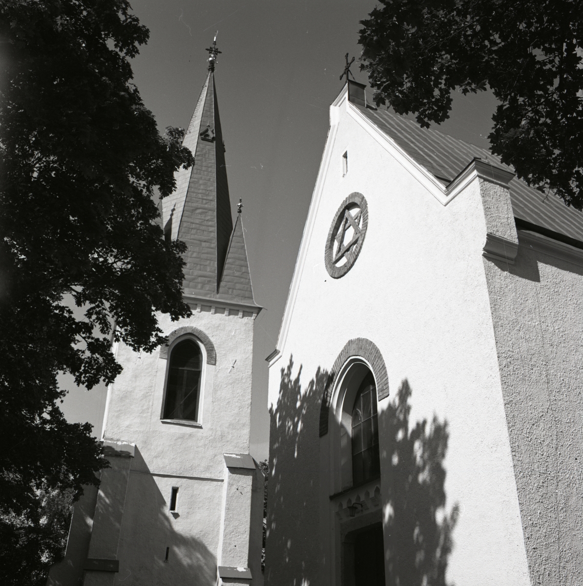 Harmångers kyrka den 21 augusti 1966.