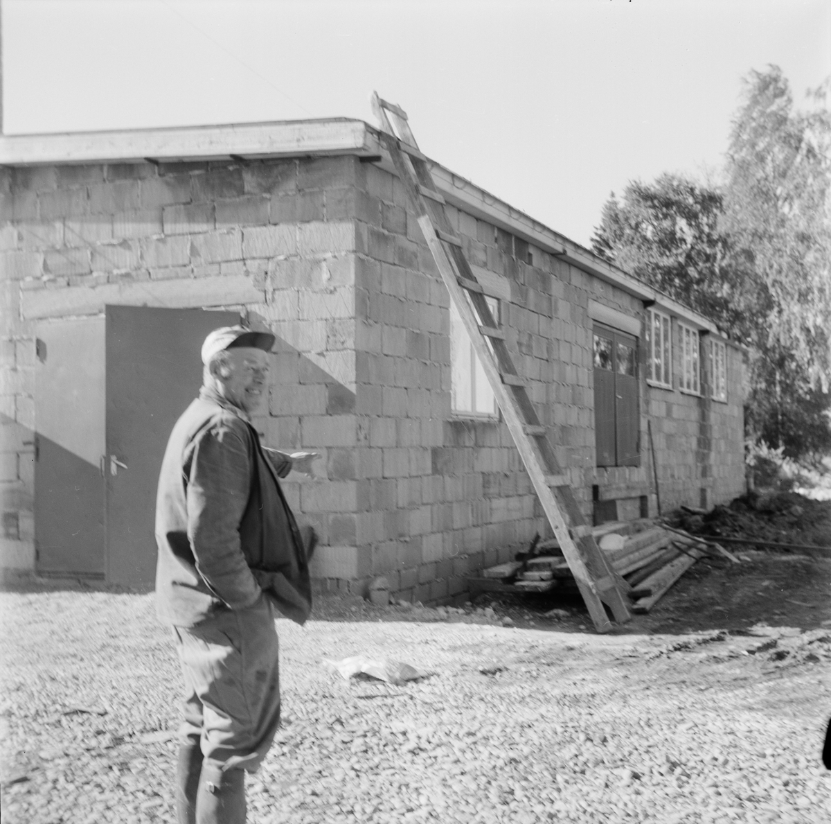 Österlövsta Lådfabrik byggs ut, Åkerby, Österlövsta socken, Uppland, september 1971