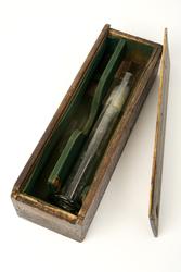 Reagensrør i transportkasse