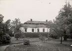 Bruksherrgården Toverums Järnbruk, Småland, sedd från trädgårdssidan.