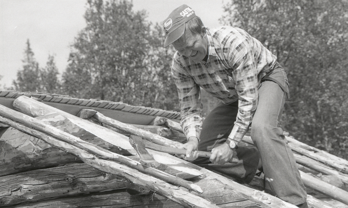 Bjønngolvet (T),
Skarlia, Flendalen (T):
Stikkelegging.