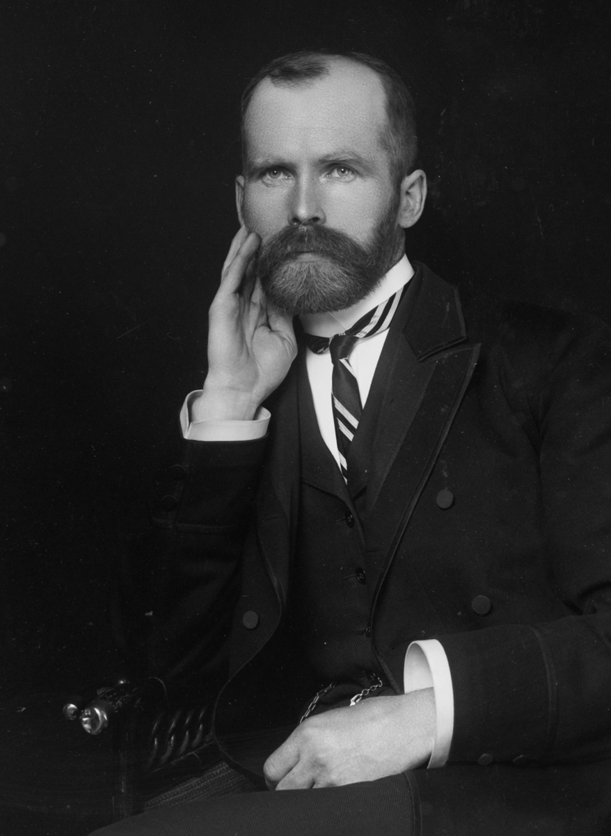 Anders Beer Wilse (født 12. juni 1865 i Flekkefjord, død 21. februar 1949 i Oslo) var en norsk fotograf. Han er kjent for sin dokumentasjon av Norge, men var også portrettfotograf.