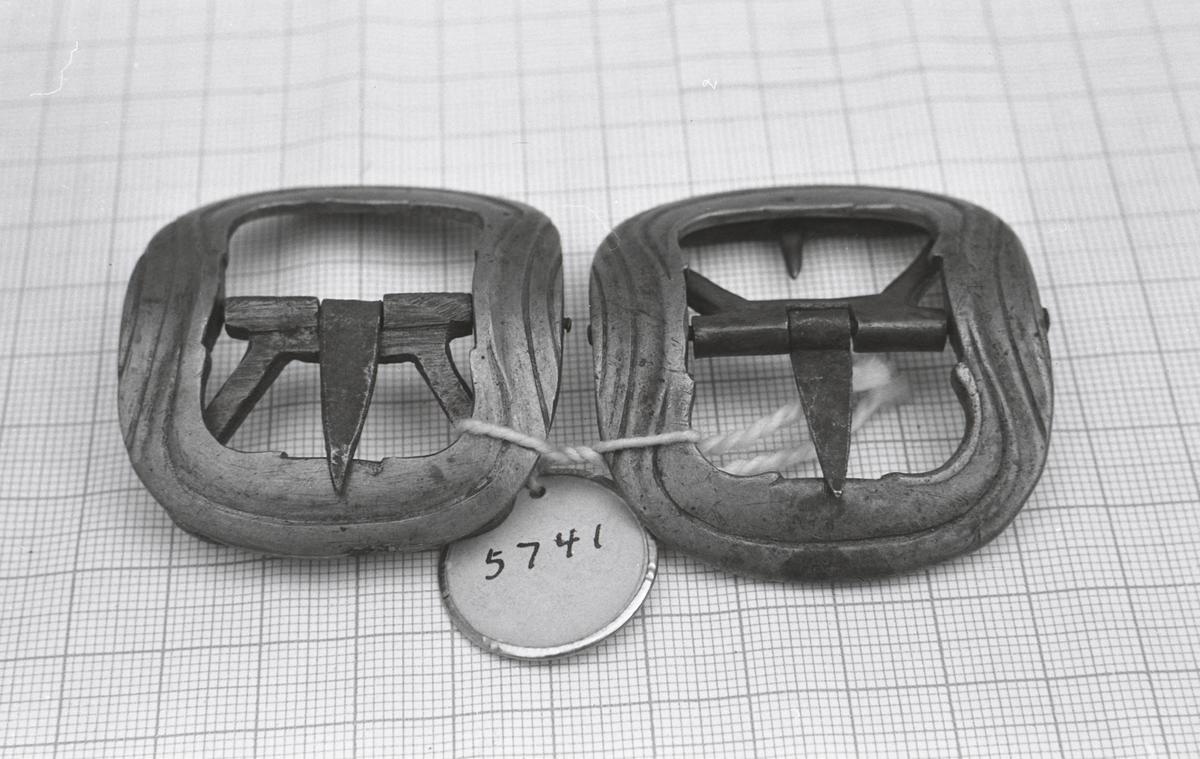 Skospenne fra Nedre Skjefstad, Heradsbygd, Elverum