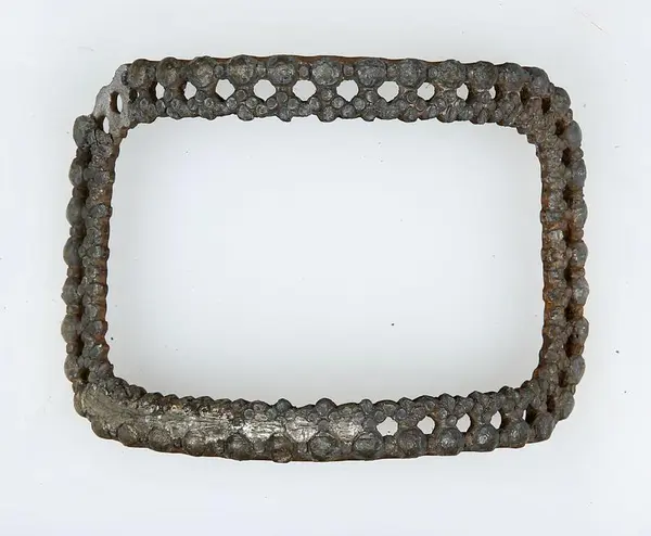 Skospenne fra Bråten, Åmot, med hullmønster