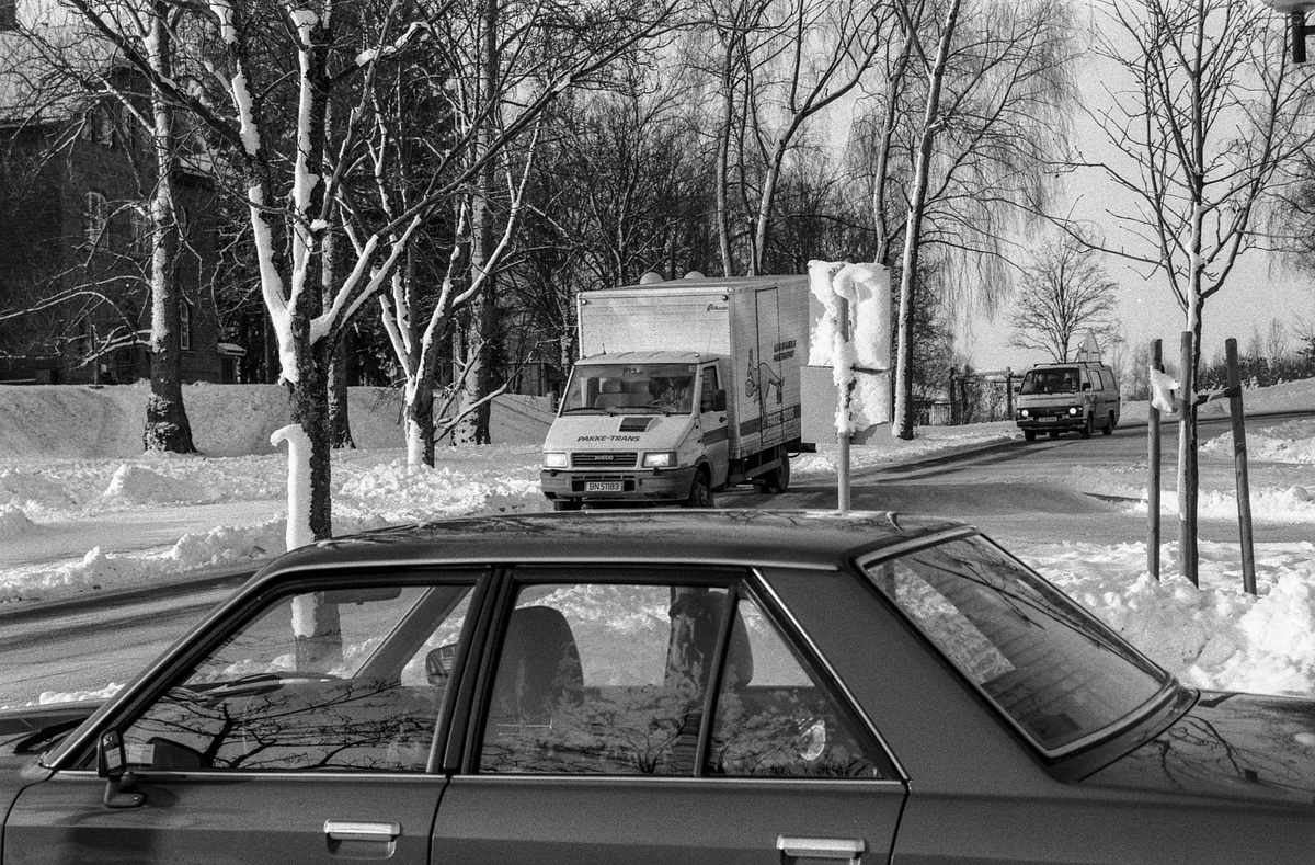 Trafikken i Ås sentrum.