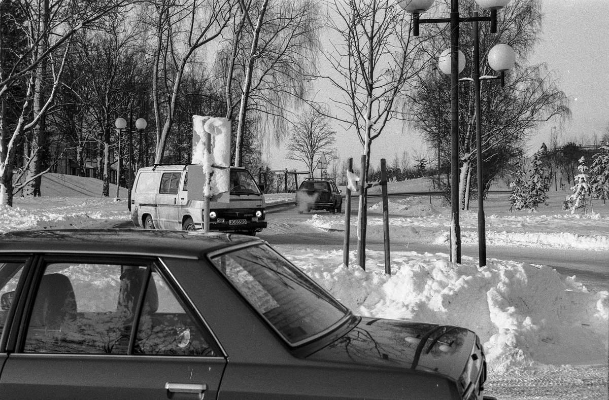 Trafikken i Ås sentrum.