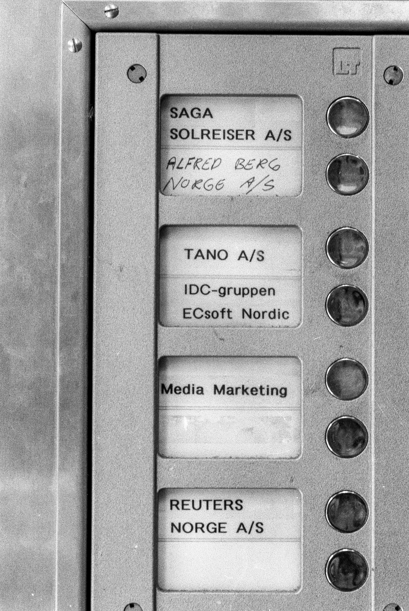 Meglerfirmaet Alfred Berg A/S i Oslo selger E-verk for kommunene.
