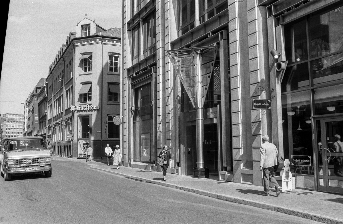 Meglerfirmaet Alfred Berg A/S i Oslo selger E-verk for kommunene.