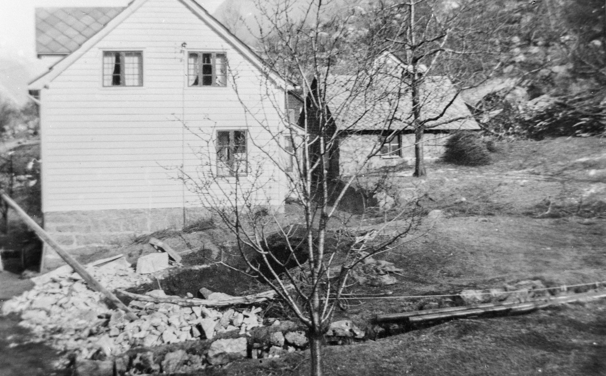 Bustadhus og hage på Freim