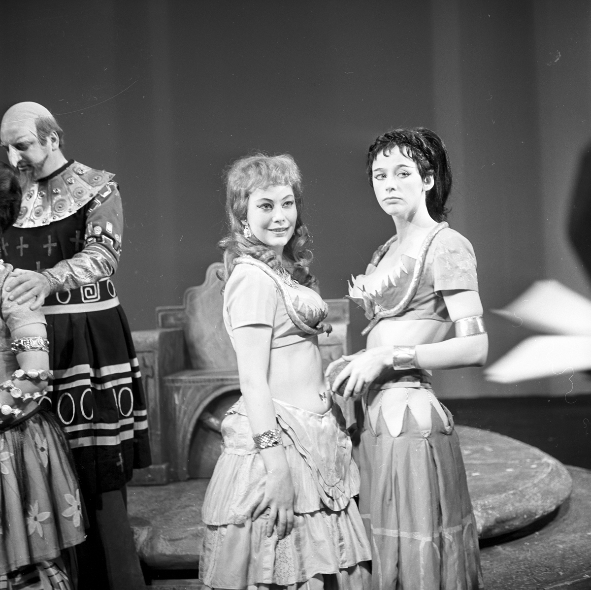 Oppsetning av "Thesevs" på Det Norske Teater. Fotografert 10.05.1963.