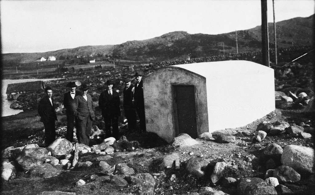 Pumpehus til vassforsyning på begge Netlandsgardane.