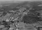 Flygfoto över Hillerstorp i Gnosjö kommun. Nr 652.